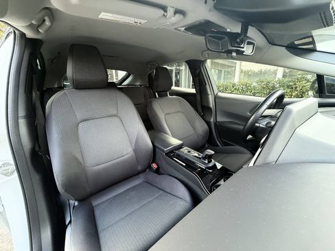 Used 2024 Toyota Prius LE FWD image 33