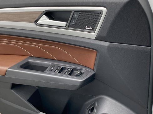 Used 2021 Volkswagen Atlas SEL Premium image 22