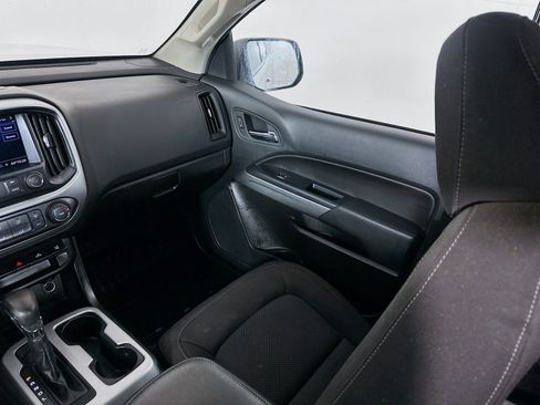 Used 2022 Chevrolet Colorado LT w/ Fleet Safety Package RWD image 21