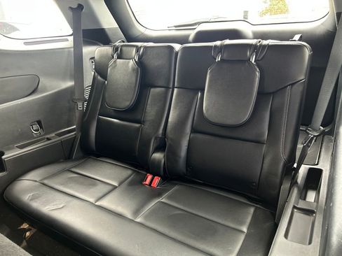 Used 2021 Ford Explorer Limited w/ Equipment Group 301A image 14