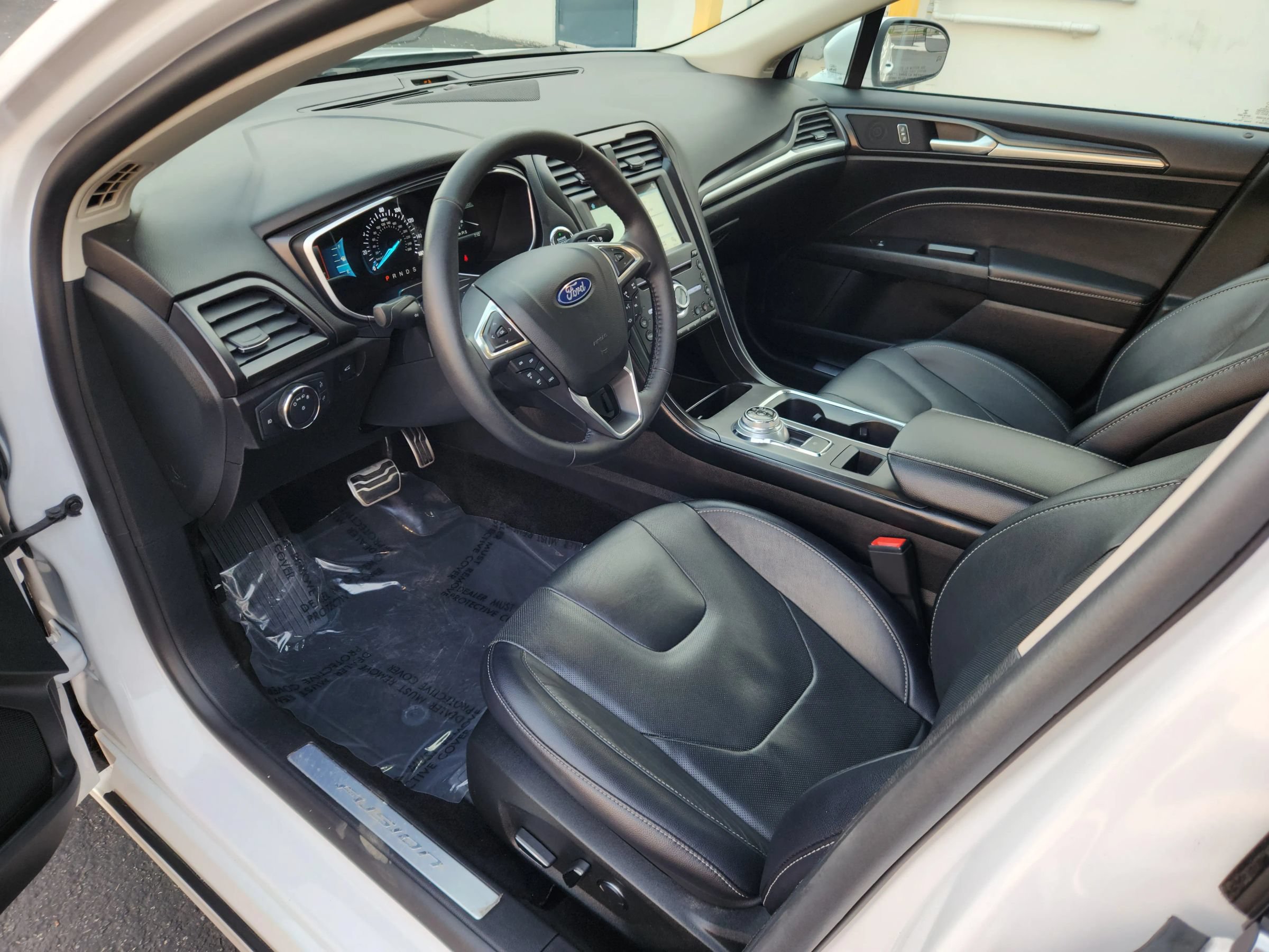 Used 2018 Ford Fusion Titanium AWD/4WD image 7