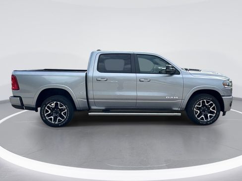 Used 2025 RAM 1500 Laramie w/ Sport Appearance Package AWD/4WD image 9