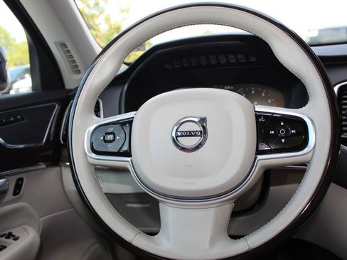 Used 2016 Volvo XC90 T6 Momentum w/ Protection Package Plus AWD/4WD image 30