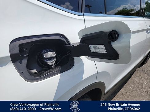 Certified 2022 Volkswagen Tiguan SE AWD/4WD image 32