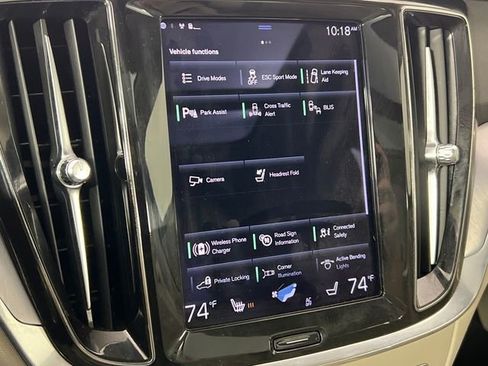 Used 2022 Volvo S60 B5 Momentum w/ Premium Package image 34