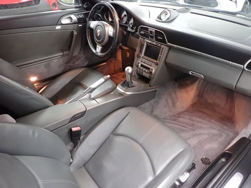 Used 2006 Porsche 911 Carrera S image 5