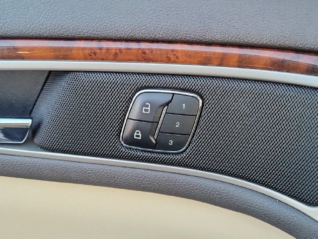 Used 2014 Lincoln MKZ AWD image 18