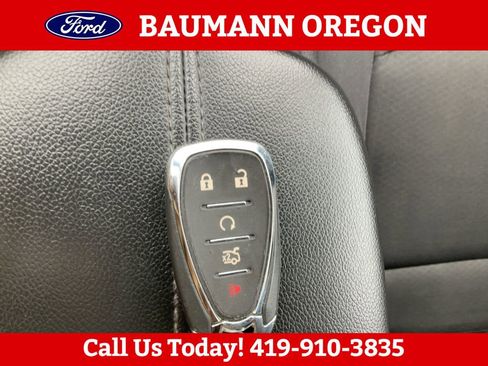 Used 2023 Chevrolet Malibu LT FWD image 23