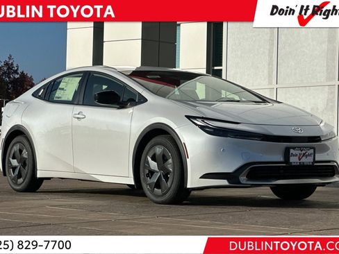 New 2026 Toyota Prius Plug-In Hybrid image 1