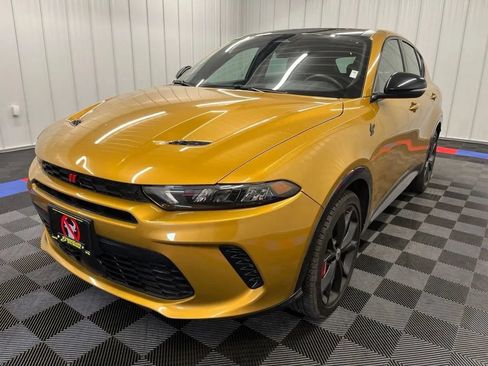 Used 2024 Dodge Hornet R/T Plus AWD/4WD image 8