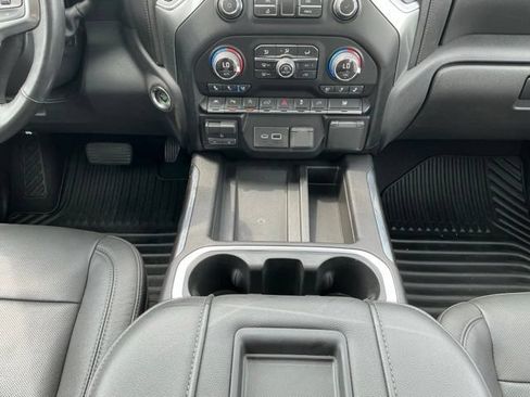 Used 2019 Chevrolet Silverado 1500 LTZ w/ LTZ Premium Package AWD/4WD image 28
