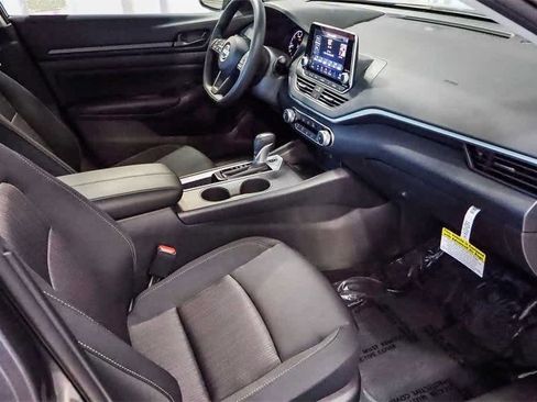 New 2025 Nissan Altima 2.5 S image 17
