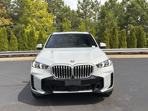 Used 2025 BMW X5 sDrive40i w/ M Sport Package RWD image 11