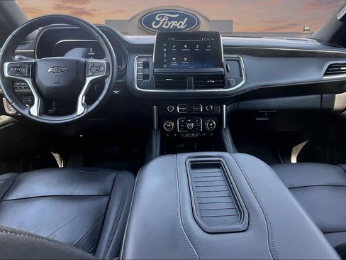 Used 2024 Chevrolet Tahoe Z71 w/ Z71 Off-Road Package AWD/4WD image 16