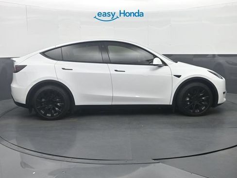 Used 2022 Tesla Model Y Long Range AWD/4WD image 8