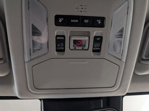 Used 2021 Toyota RAV4 XLE Premium image 24