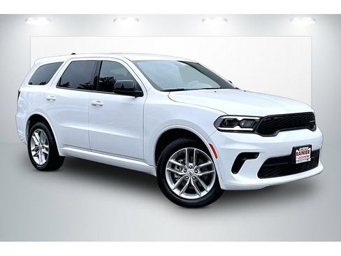 Used 2025 Dodge Durango GT AWD/4WD image 1