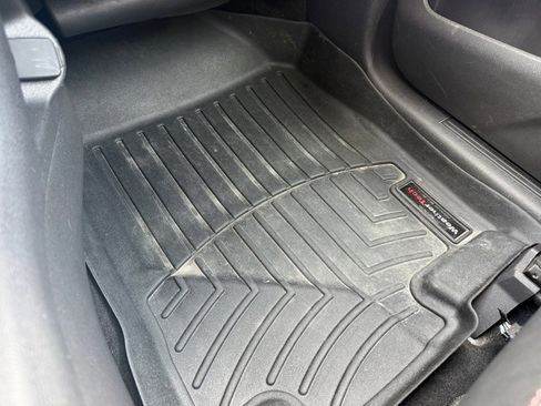 Used 2013 Ford Edge SEL image 17