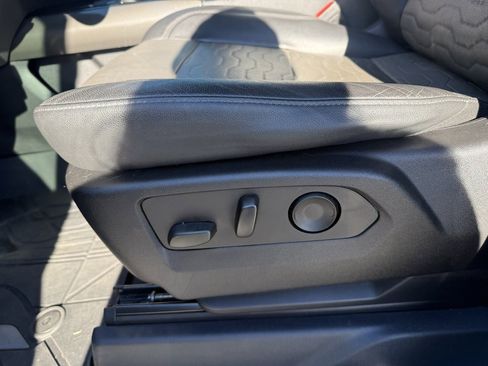 Used 2022 Chevrolet Silverado 1500 ZR2 image 16