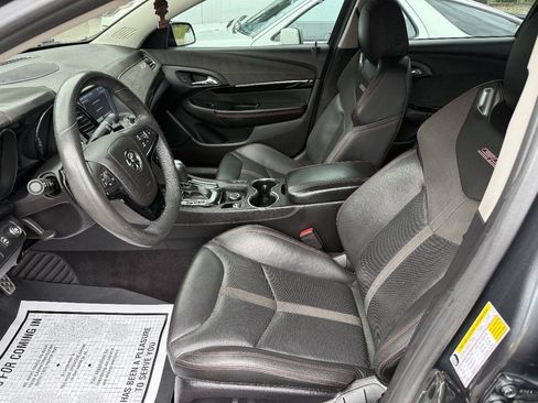 Used 2017 Chevrolet SS RWD image 14