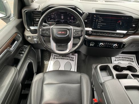 Used 2024 GMC Sierra 1500 SLT AWD/4WD image 36