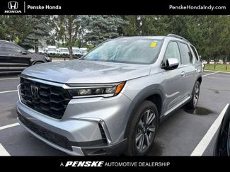 Used 2025 Honda Pilot Elite video 1