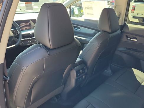 New 2026 Nissan Murano SL image 13