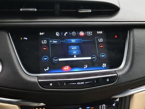 Used 2018 Cadillac XT5 Premium Luxury image 18