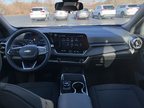 New 2026 Chevrolet Equinox LT image 50