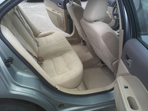 Used 2009 Ford Fusion SE image 12