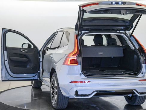 Certified 2026 Volvo XC60 B5 Plus w/ Climate Package PRO AWD/4WD image 26