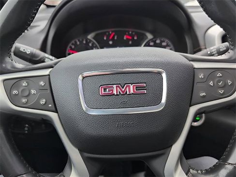 Used 2021 GMC Terrain SLT image 13