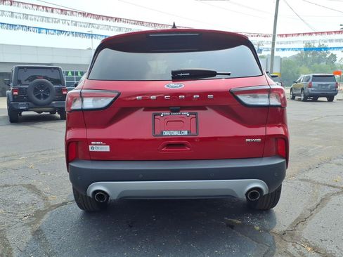 Certified 2022 Ford Escape SEL w/ Technology Package AWD/4WD image 15
