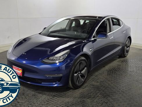 Used 2018 Tesla Model 3 Performance AWD/4WD image 3
