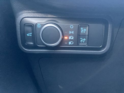 Certified 2025 Ford Explorer Active image 22