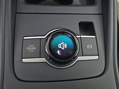 Used 2025 Volkswagen Tiguan S FWD image 28