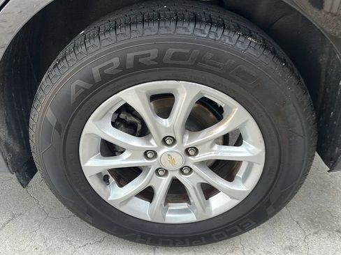 Used 2019 Chevrolet Equinox LT AWD/4WD image 43