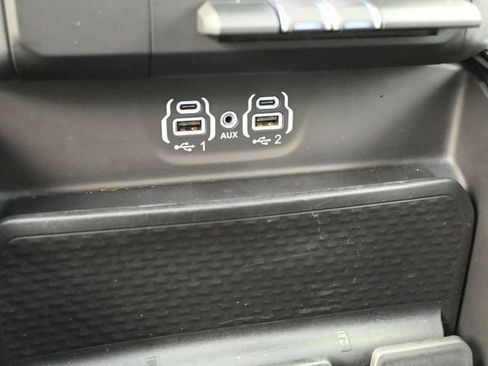 Used 2021 RAM 1500 Big Horn RWD image 15