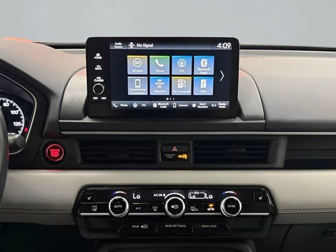 Used 2023 Honda Pilot EX-L image 25