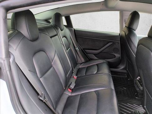 Used 2021 Tesla Model 3 Standard Range Plus RWD image 22