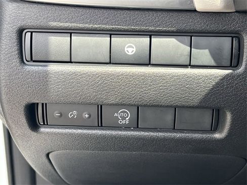 Certified 2023 Nissan Rogue SV image 12