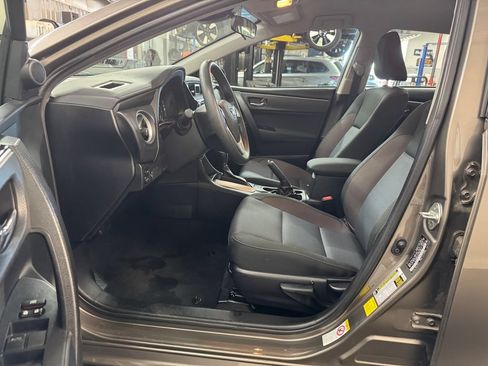 Used 2019 Toyota Corolla LE FWD image 16