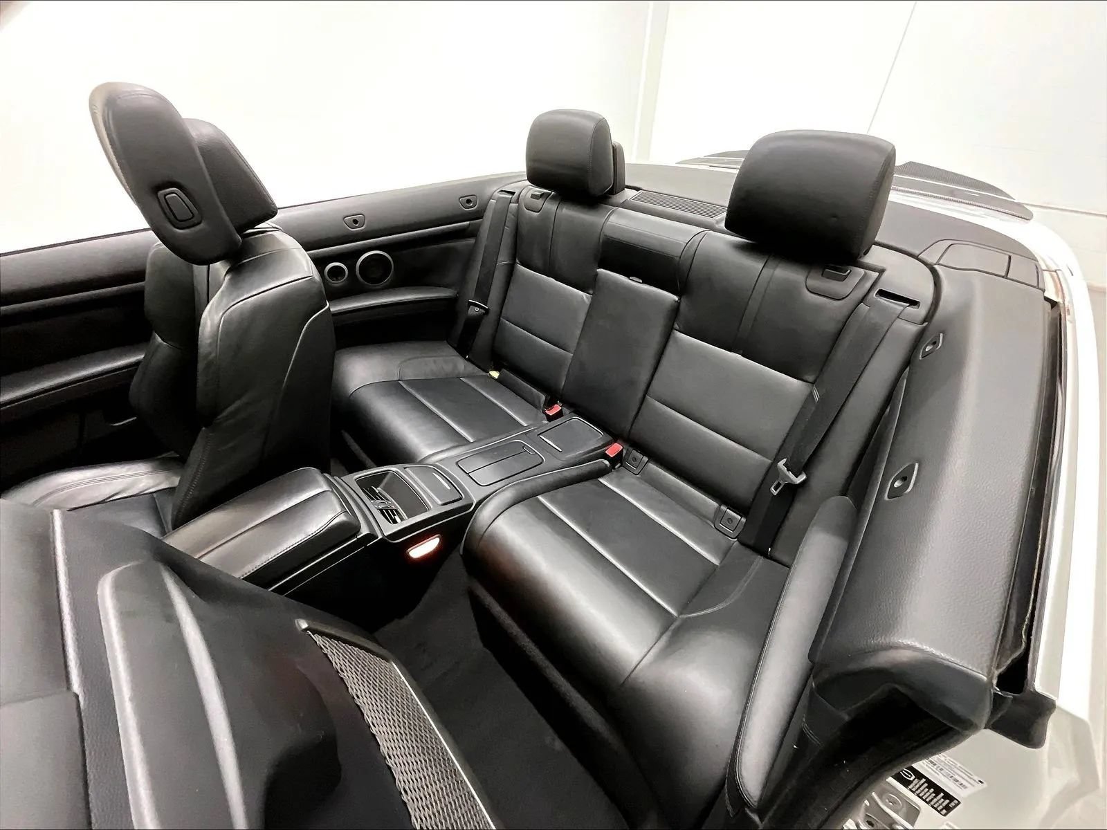 Used 2011 BMW M3 Convertible RWD image 14