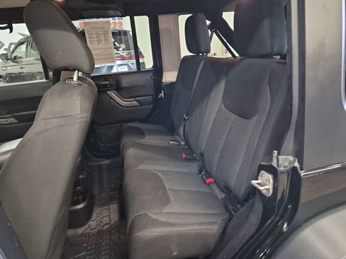 Used 2016 Jeep Wrangler Unlimited Sport AWD/4WD image 13