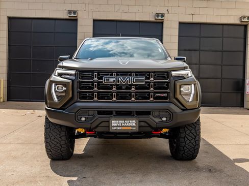 Used 2024 GMC Canyon AT4X w/ AT4X AEV Edition AWD/4WD image 2