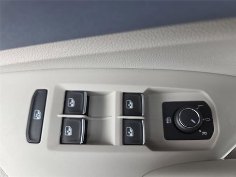 New 2026 Volkswagen Jetta SE image 14