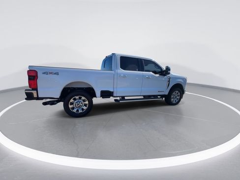 Used 2024 Ford F350 Lariat w/ Chrome Package image 9