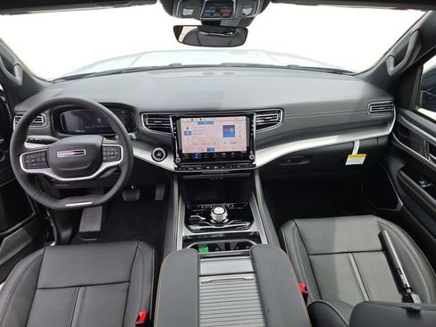 New 2026 Jeep Grand Wagoneer 4WD image 32