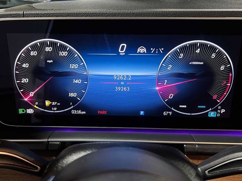 Used 2024 Mercedes-Benz GLE 350 4MATIC image 31