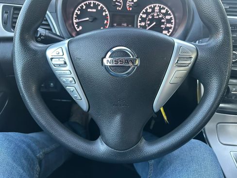 Used 2015 Nissan Sentra S image 16